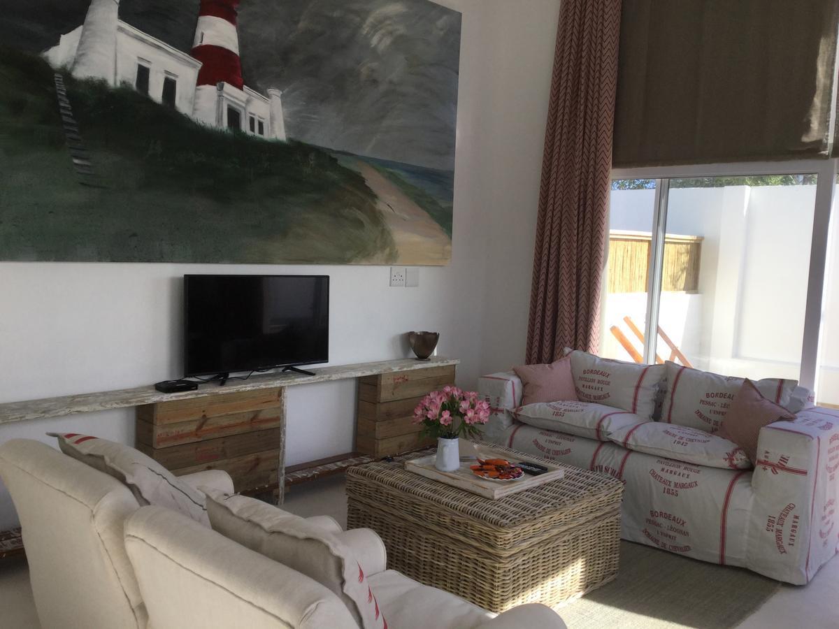 D'Hub Guest Cottage Agulhas Bagian luar foto